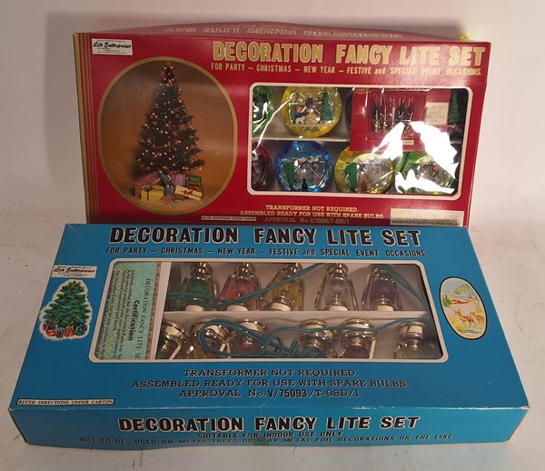 Lot 1407 - CHRISTMAS DECORATIONS