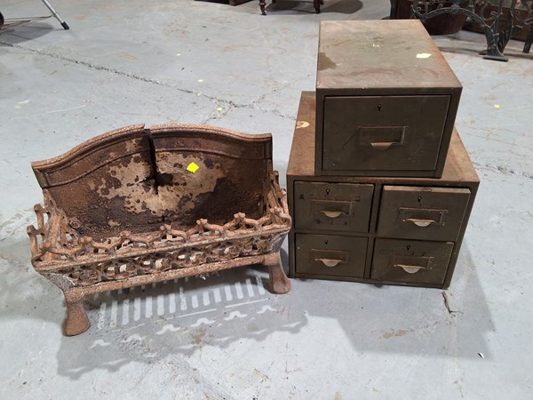 Lot 207 - RUSTIC WARES