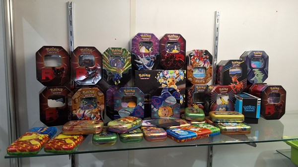 Lot 1384 - TRADING CARDS