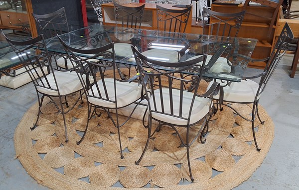 Lot 334 - DINING SUITE