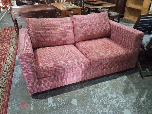 Lot 211 - SOFA