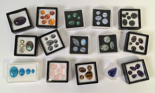 Lot 1022 - GEMSTONES