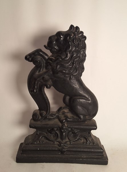 Lot 1269 - LION DOORSTOP