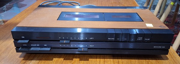 Lot 40 - BANG AND OLUFSEN CASSETTE DECK