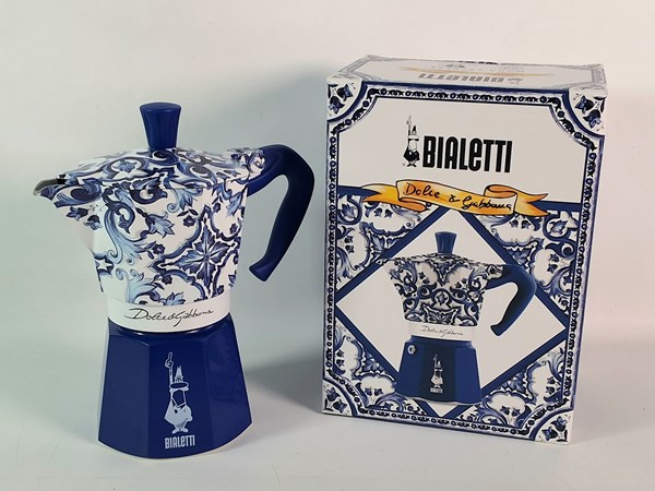 Lot 1157 - COFFEE POT