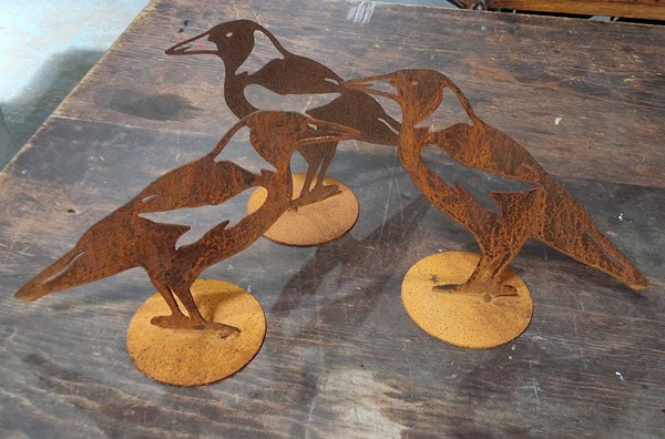 Lot 202 - MAGPIES