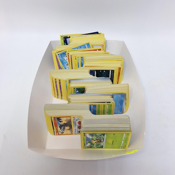 Lot 1374 - TRADING CARDS