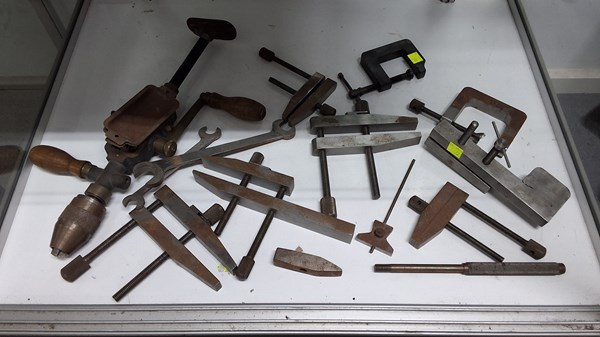 Lot 1237 - CLAMPS