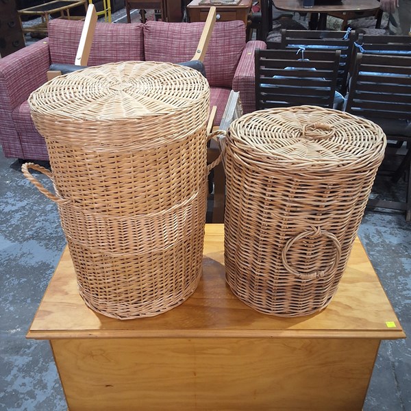 Lot 103 - LAUNDRY BASKETS