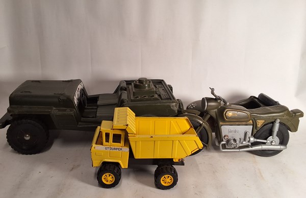 Lot 1372 - TOY TRUCKS
