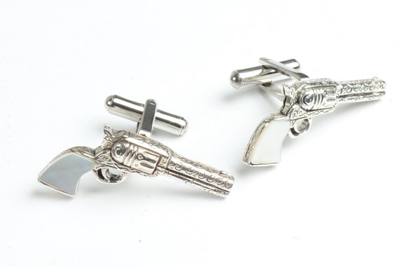 Lot 1005 - SILVER CUFFLINKS