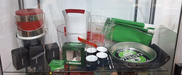 Lot 1417 - BAR ROOM DECOR