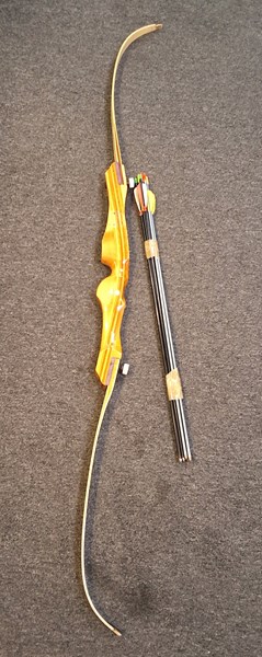 Lot 1303 - LONGBOW & ARROWS