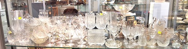 Lot 1165 - COLLECTION OF GLASSWARE