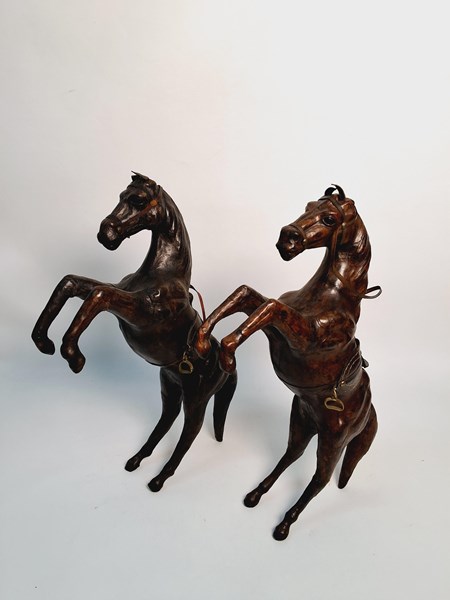 Lot 1250 - HORSES