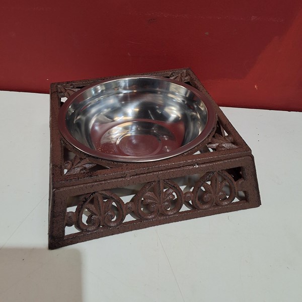 Lot 387 - CAST IRON DOG BOWL