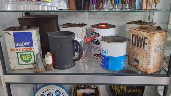 Lot 1535 - PETRONALIA