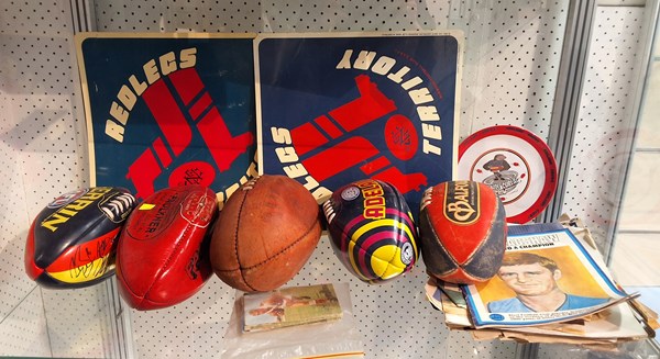 Lot 1330 - AFL COLLECTABLES