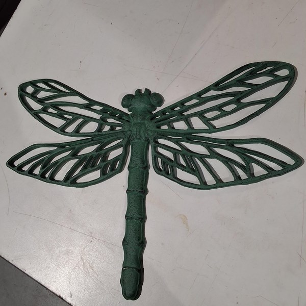 Lot 132 - DRAGONFLY ORNAMENT