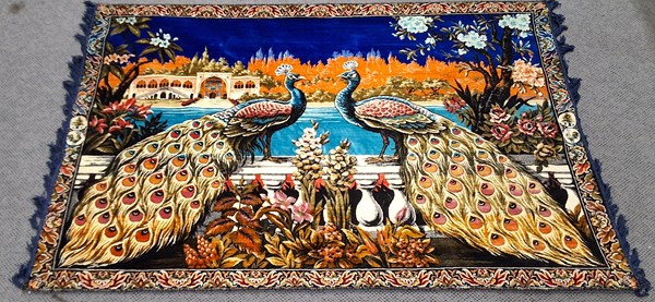 Lot 105 - DECORATIVE WALL HANGING