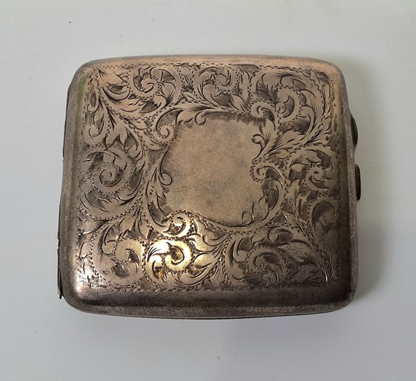 Lot 1006 - SILVER CASE