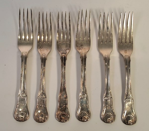 Lot 1092 - SILVER FLATWARE