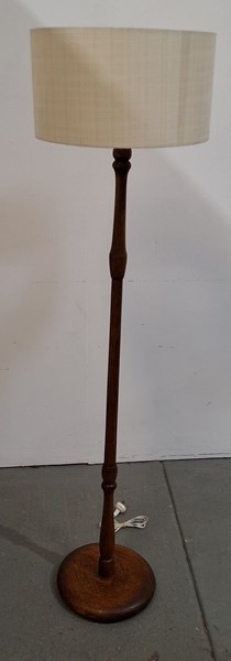 Lot 19 - STANDARD LAMP