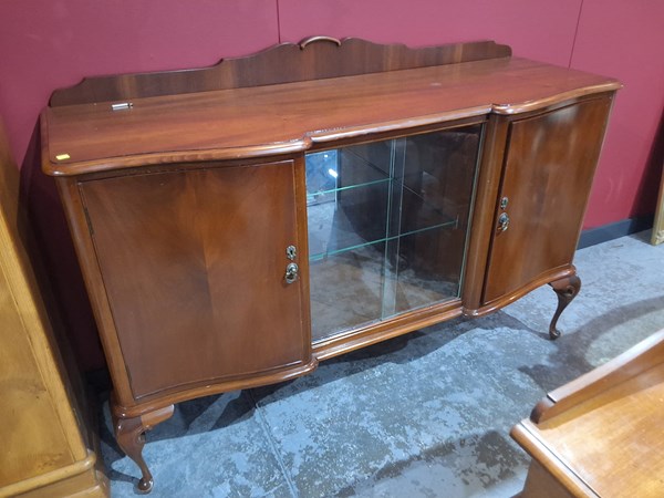 Lot 198 - SIDEBOARD
