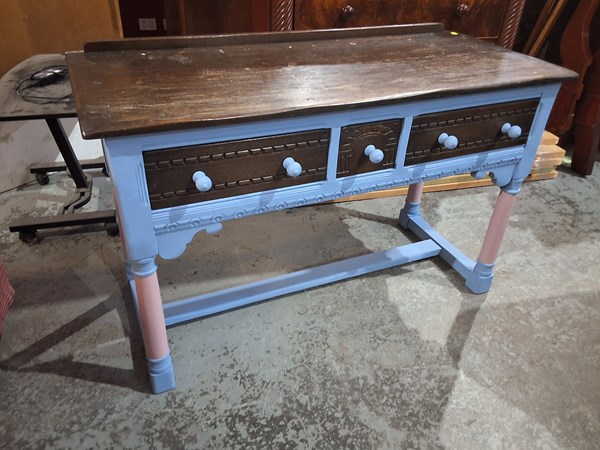 Lot 217 - SIDEBOARD