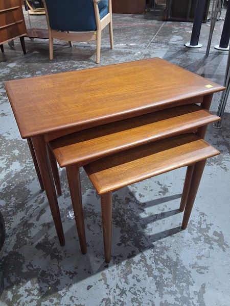 Lot 22 - NESTING TABLES