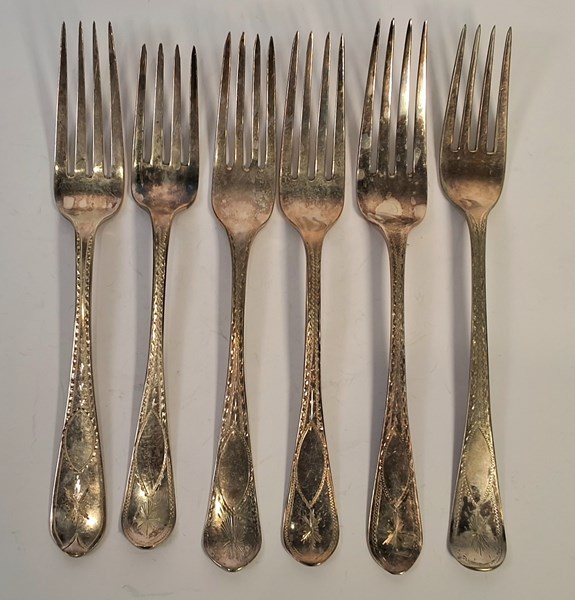 Lot 1104 - SILVER FLATWARE