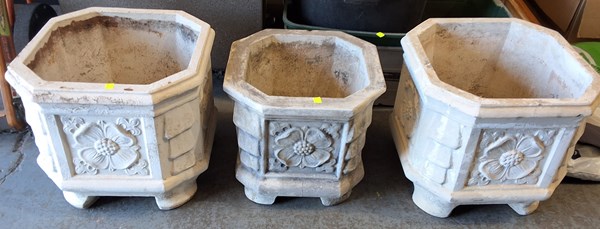 Lot 578 - PLANTERS