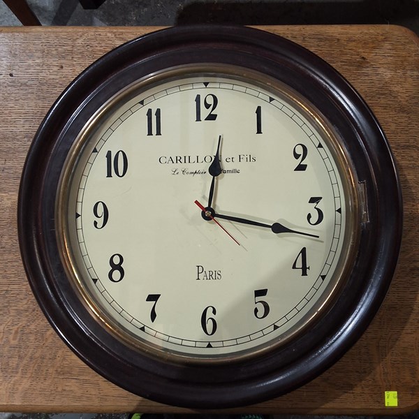 Lot 89 - WALL CLOCK
