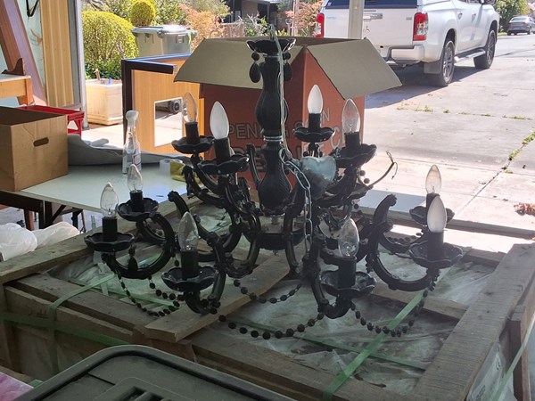 Lot 237 - CHANDELIER