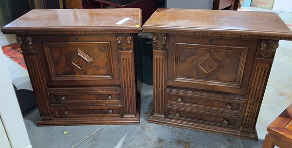 Lot 543 - CABINETS
