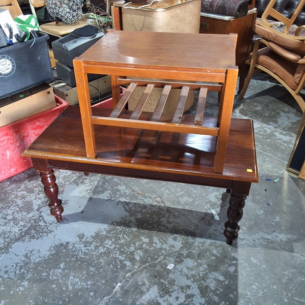 Lot 361 - COFFEE TABLES