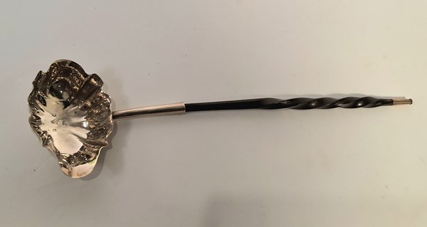 Lot 1070 - TODDY LADLE