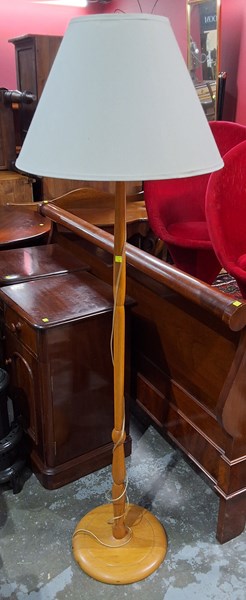 Lot 62 - STANDARD LAMP