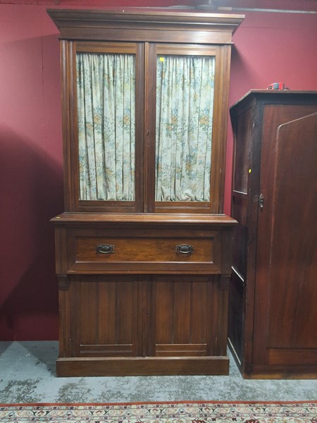 Lot 84 - BOOKCASE