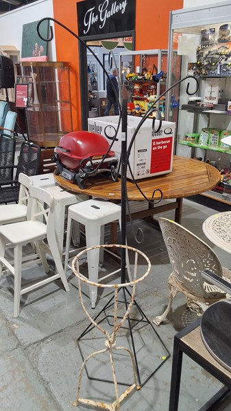 Lot 375 - PLANT STANDS