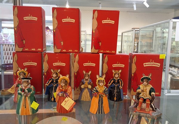 Lot 1177 - BUNNYKINS