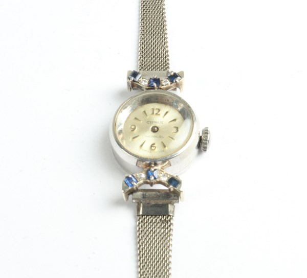 Lot 1047 - GOLD WATCH