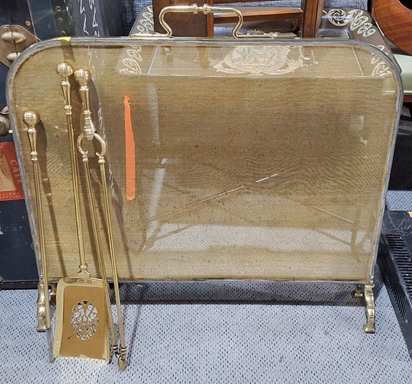 Lot 324 - FIRE SCREEN AND TOOLS