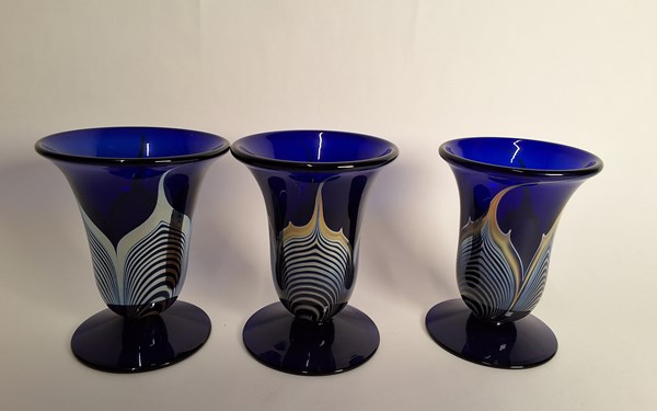 Lot 1194 - BLUE GLASSES