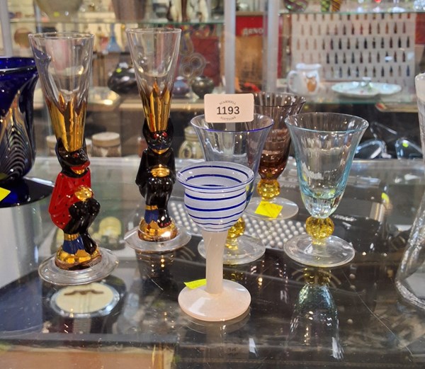 Lot 1193 - DECORATIVE GLASSES