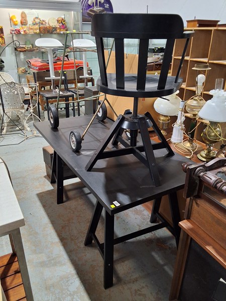 Lot 335 - DESK AND CHAIR