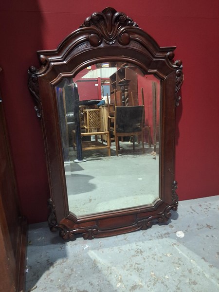 Lot 43 - MIRROR