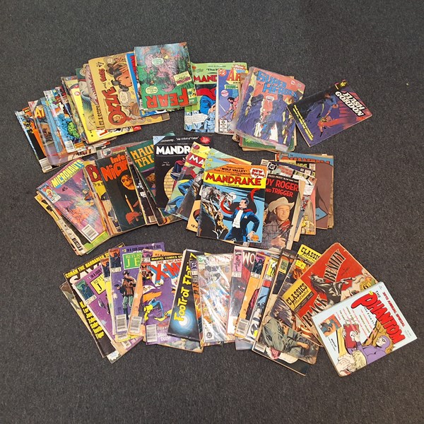 Lot 1216 - COMICS