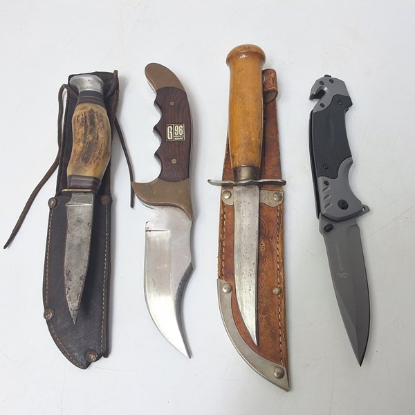 Lot 1289 - KNIVES