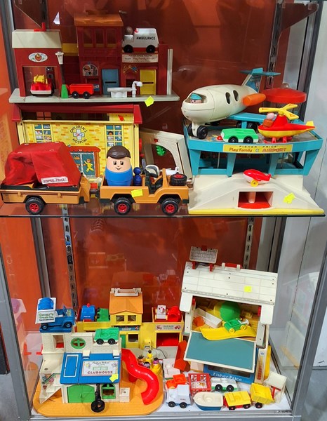 Lot 1479 - VINTAGE FISHER PRICE